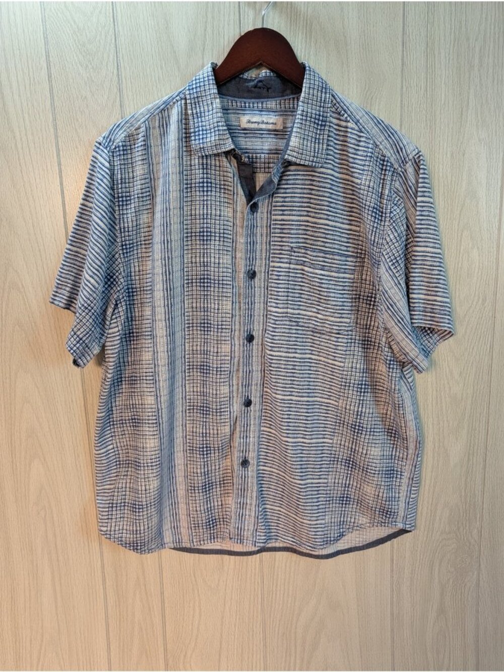 Tommy Bahama Men's Size Large Blue Abstract Print Silk Blend Button Up Shirt